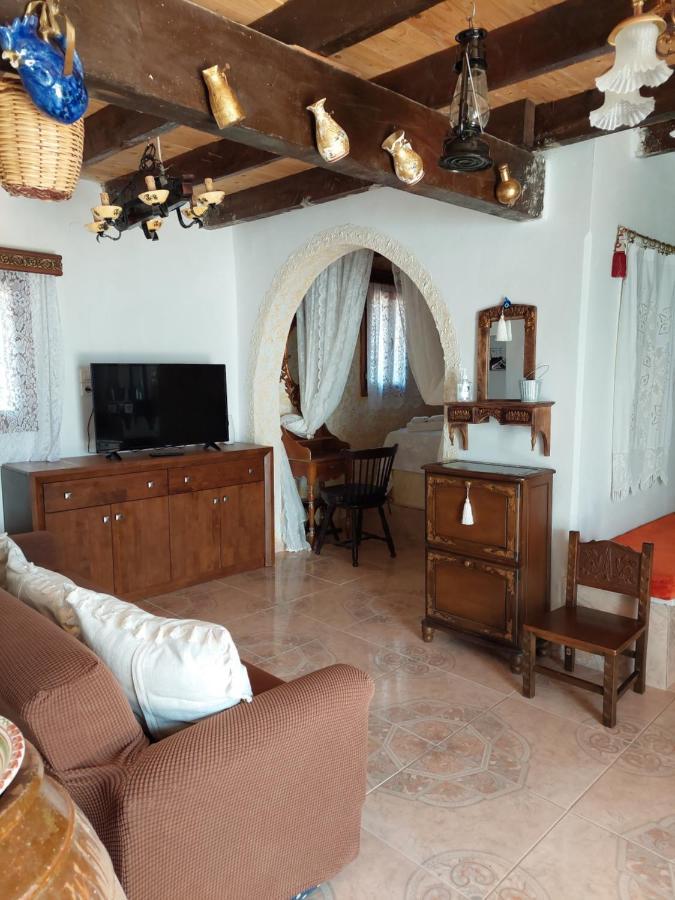 Lakena Traditional House Menetaí 외부 사진